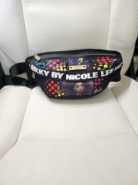 "Nikky" By Nicole Lee Black Multicolor Graphic Waist Bag